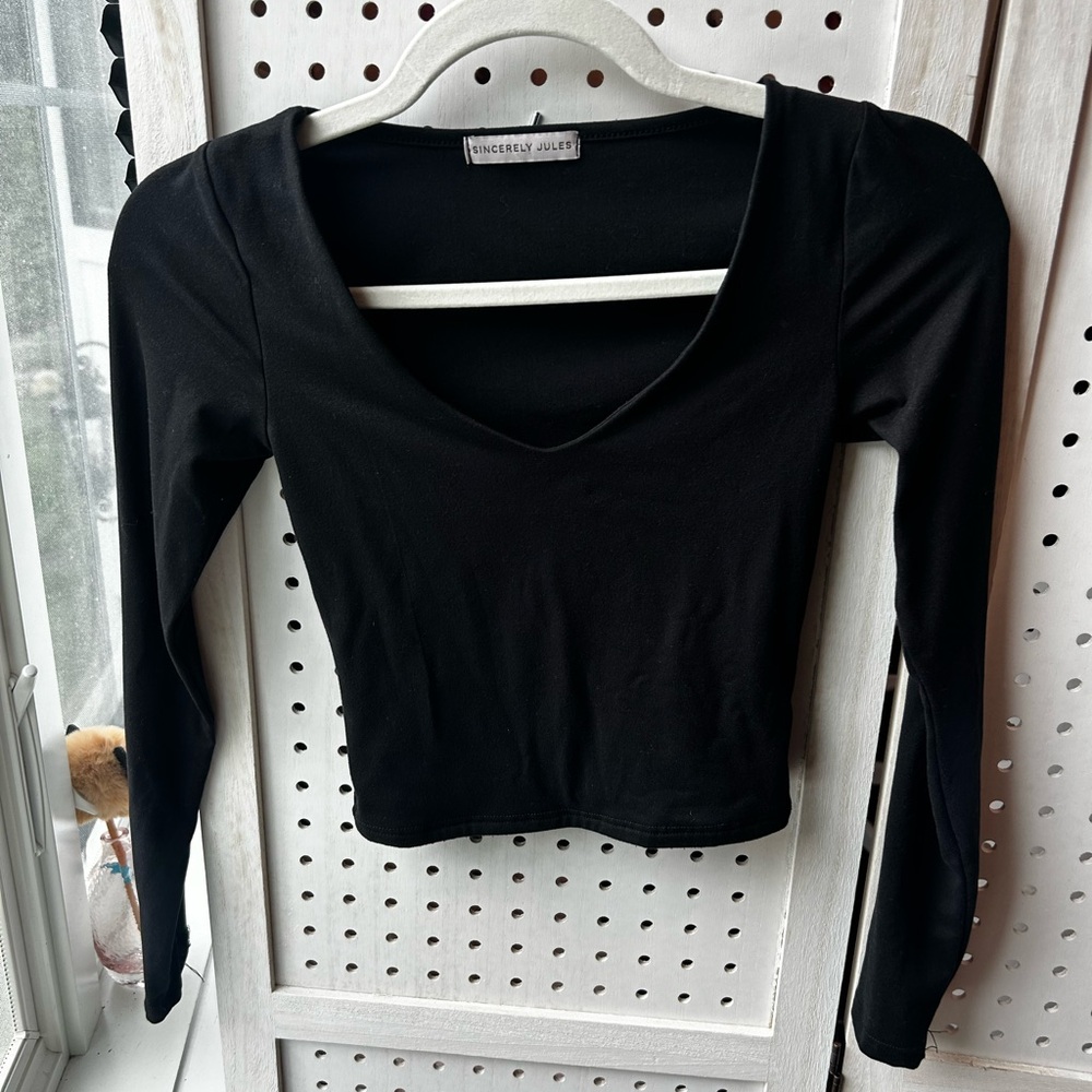 Sincerely Jules Black Long Sleeve Crop Top – XS